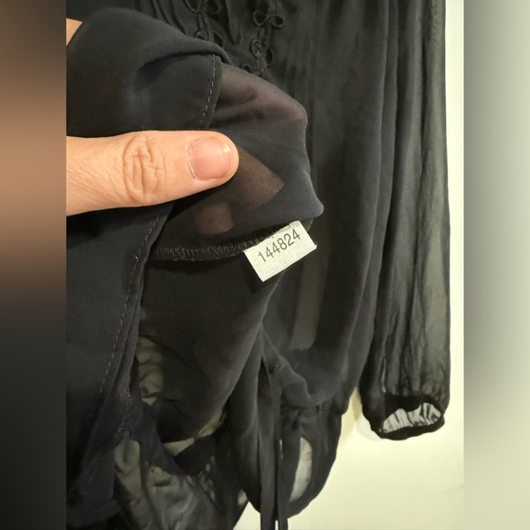 The Limited Sheer Tie-Front Tunic, size M - Picture 2 of 7